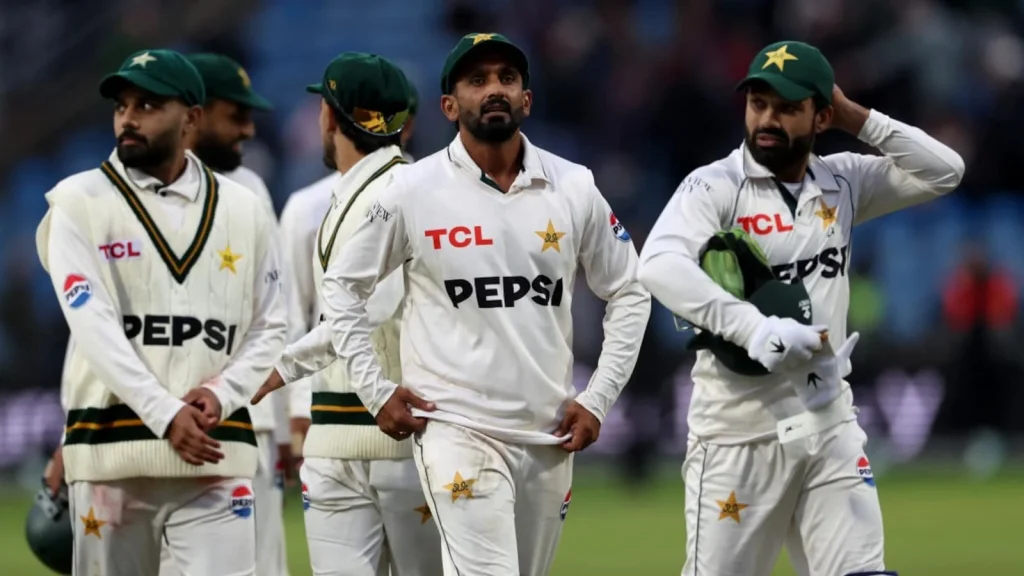 Former Pakistan cricketer Ramiz Raja has warned that the team is losing its fan base due