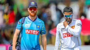 Sri Lanka's Dinesh Chandimal has been taken to a hospital for precautionary scans following an injury