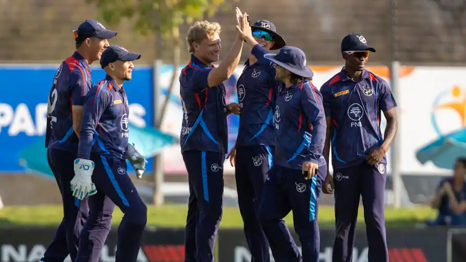 Despite the collapse, useful late contributions from Ruben Trumpelmann (12 runs off 6 balls)