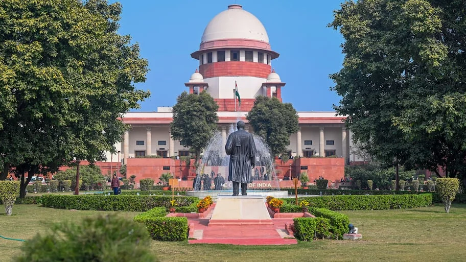 The Supreme Court has asked the Union government to investigate the whereabouts of Captain Ashish Kumar