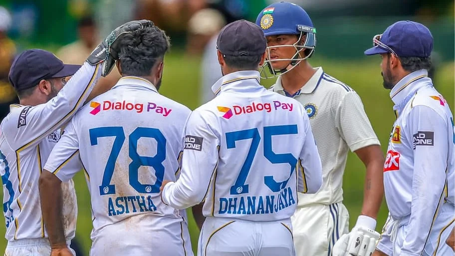 During the first session of the second Test at the Sinhalese Sports Club in Colombo on Sunday, tensions