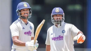 As Sri Lanka persisted with spin from both ends ahead of the lunch break, but didn’t receives