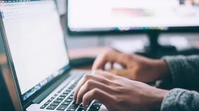 Reports indicate that hundreds of users reported outages affecting both fiber and broadband
