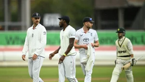 England moved inexorably towards a crushing series whitewash against Pakistan on Thursday