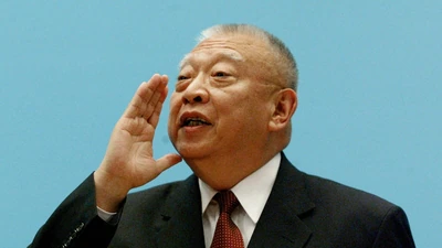 Hong Kong ’s first post-colonial leader, Tung Chee-hwa, who struggled to cope with an Asian