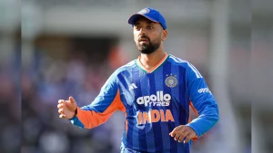 Former India opener Kris Srikkanth has slammed the selection committee for including