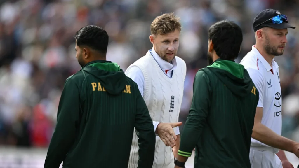 Joe Root has insisted it's "disrespectful" to accuse Pakistan of showing "no fight"