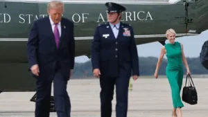 Amid the discussion, an alleged photo said to show Trump and Harp has also circulated widely