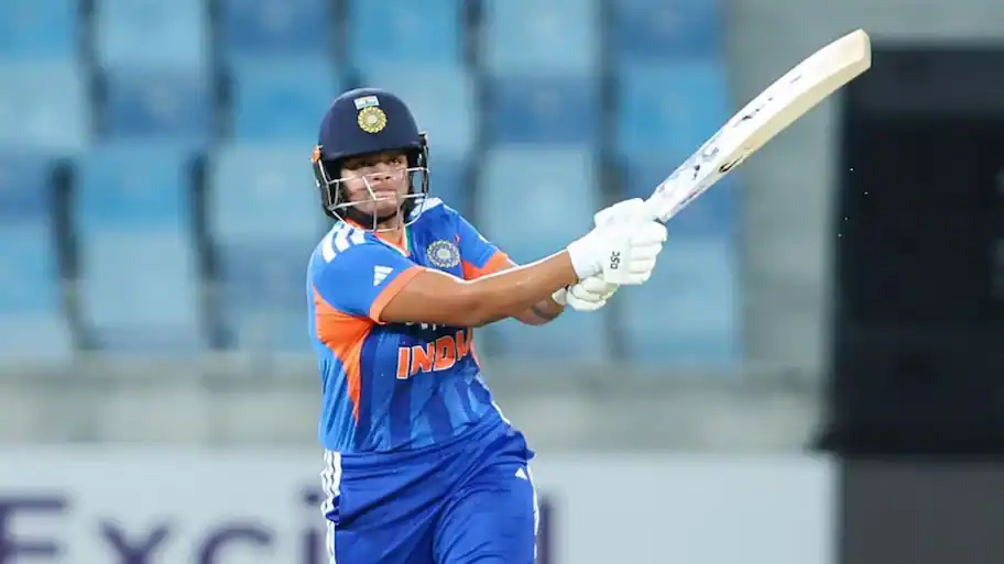 Shafali Verma creates history, breaks Smriti Mandhana's record in Asia Cup final