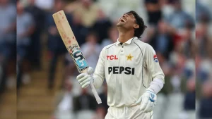 9 with Pakistan still facing the prospect of an innings defeat, Razaullah took the attack