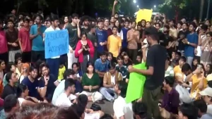 A practical guide to iIT Bombay suicide case: Institute director meets protesters; signs 18-point