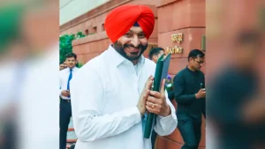 BJP leader and former Union Minister Ravneet Singh Bittu has alleged that his convoy was