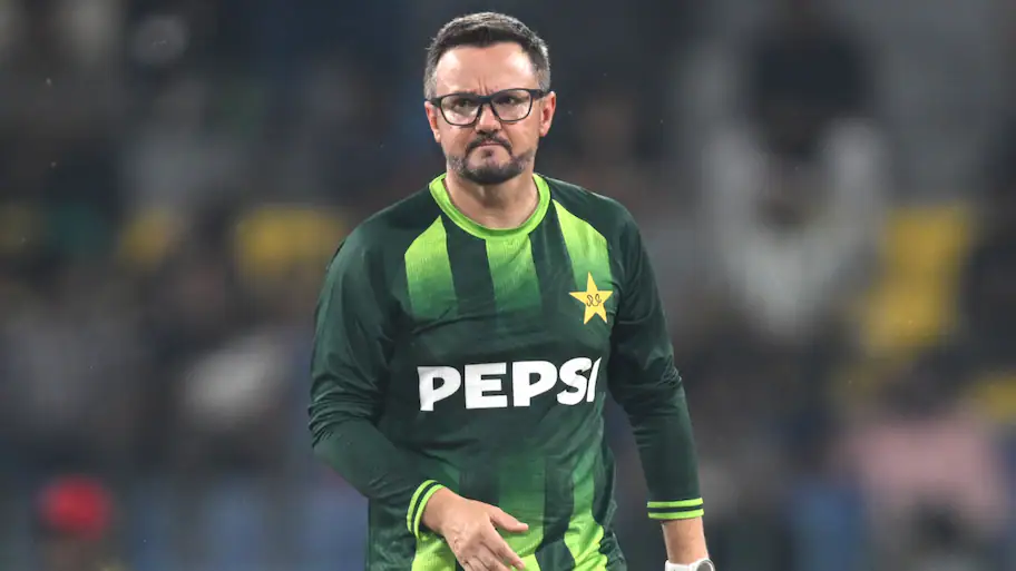 Mike Hesson, head coach of the Pakistan men's cricket team, has expressed his intention to put