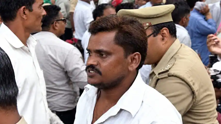 Koli's body was found at a tea stall on Sapt Sarovar Road near Lal Mata Temple in Bhupatwala
