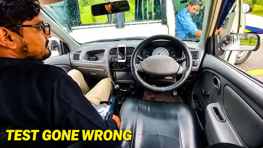 Driverless test car ploughed straight into a police van in Islamabad | VIRAL VIDEO — 'Pakistan me