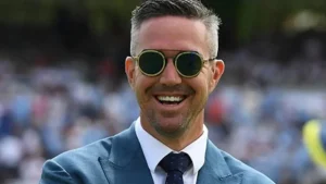 Former England batsman Kevin Pietersen has been named a specialist mentor to help England's men