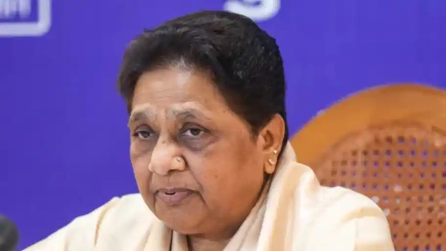 Referring to Kanshi Ram, Mayawati said the BSP founder kept his close relatives away