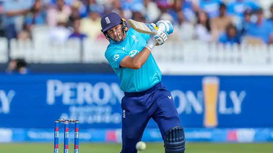 Joe Root breaks Steve Smith's record, becomes no. 1 in Test cricket for most catches