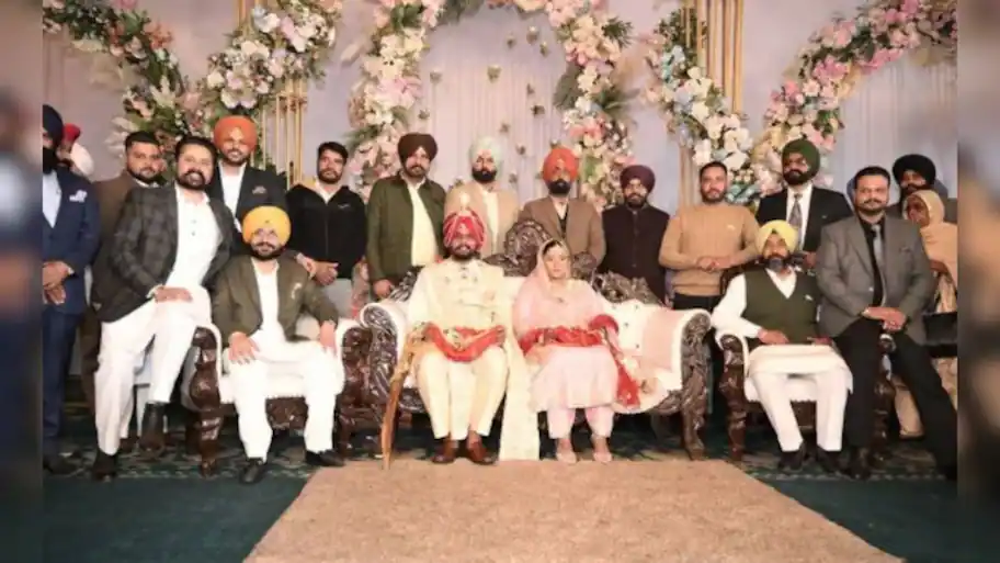 Punjab AAP Leader duped into marriage? Woman allegedly posed as PCS officer, flies with jewellery