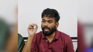Speaking to reporters upon reaching Nagpur in Maharashtra, Dipke said he had not signed any