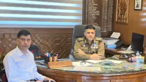 IGP Kashmir directs police stations to adopt SMART, digital beat policing