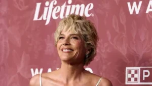 Cruel Intentions' star Selma Blair has reportedly been arrested following an alleged mid-flight