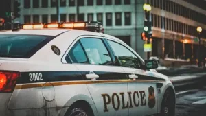 Police are investigating a shooting on the 400 block of M St SE — “NAVY YARD SHOOTING