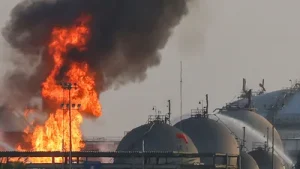 However, a news agency AFP journalist at the scene reported seeing fire engines trying