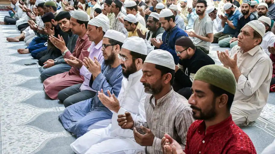 She also demanded that control of the Waqf Board be handed over to Jammu and Kashmir's elected