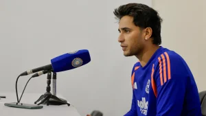Nahi sir, Ishan pehli baat toh woh hasta nahi hai itni jaldi batting mein, toh mujhe usko