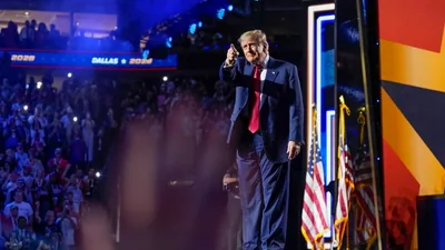 Trump Promises Cash and Bailouts to Woo Midterm Voters Worried About High Prices