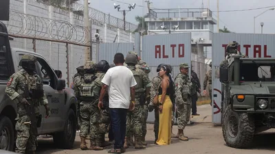 Ten people lost their lives and 16 were injured after a deadly riot at a prison in Sinaloa
