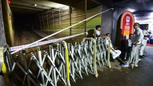 Kolkata Police have arrested seven people after a stampede at the Chorbagan Sarbojanin Durga