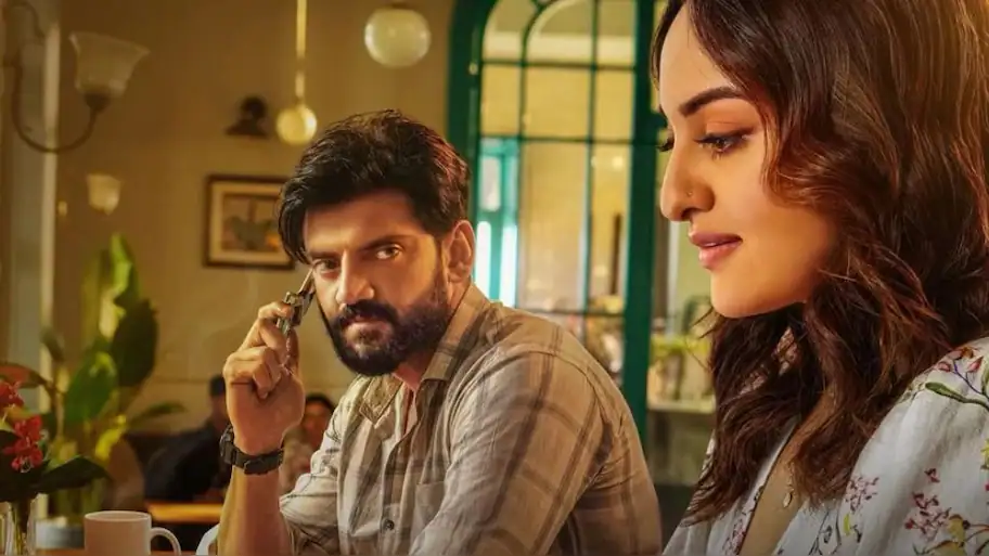 Mumbai: Actress Sonakshi Sinha treated fans to the first look of her upcoming romantic thriller