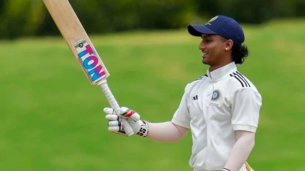 Delhi: 515 for 5 decl in 130 overs (Ayush Badoni 210 not out, Sumit Mathur 150 not out) — Brief